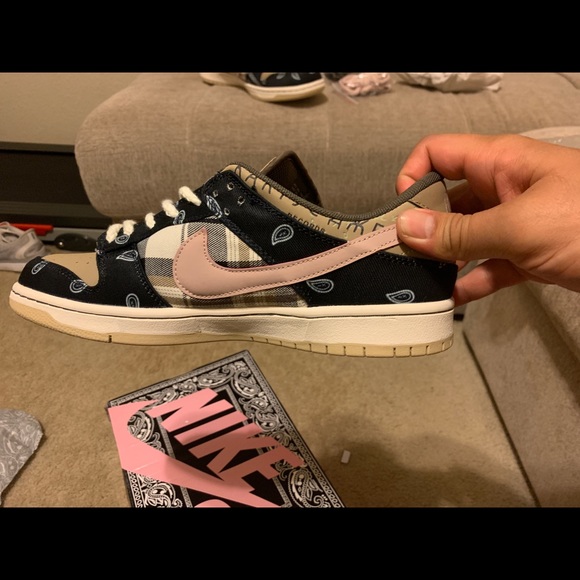 Nike Low Dunk SB Size: Men11 - Picture 10 of 10